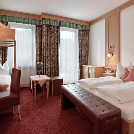 Ferienhotel Hoppet Hart im Zillertal Exterior photo