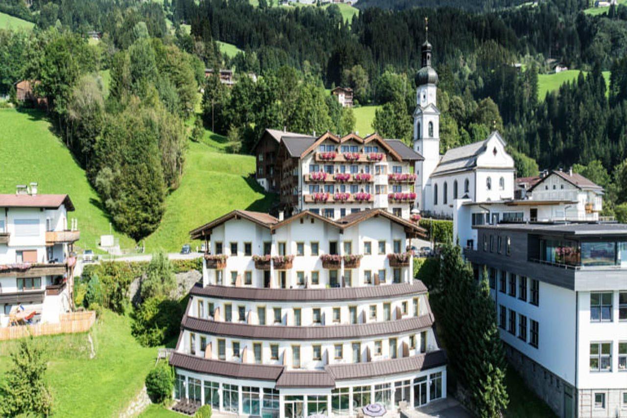 Ferienhotel Hoppet Hart im Zillertal Exterior photo