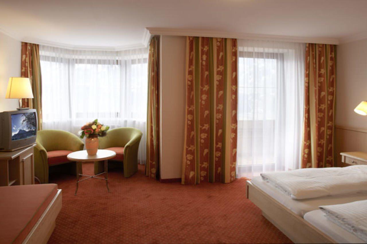 Ferienhotel Hoppet Hart im Zillertal Exterior photo
