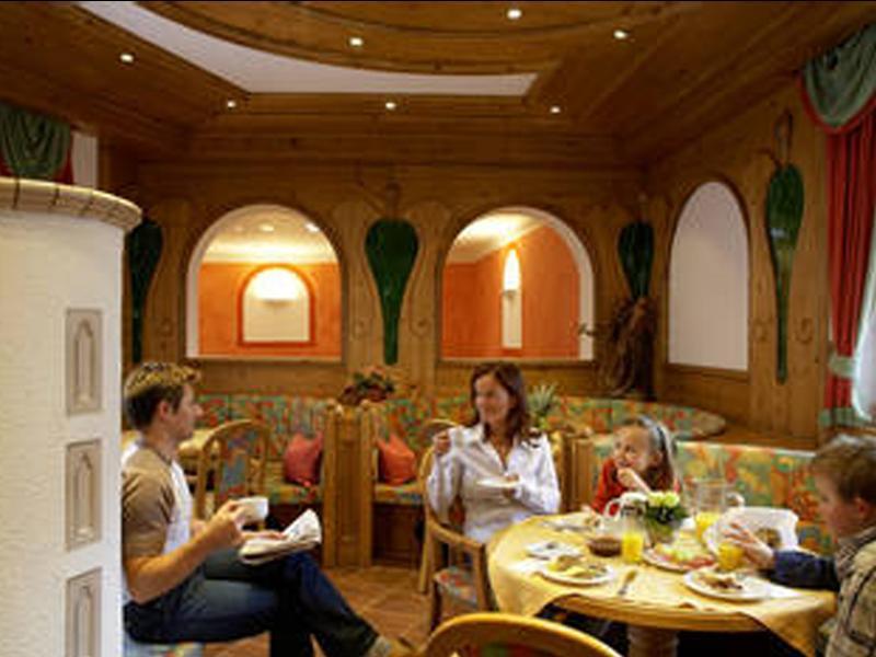 Ferienhotel Hoppet Hart im Zillertal Exterior photo