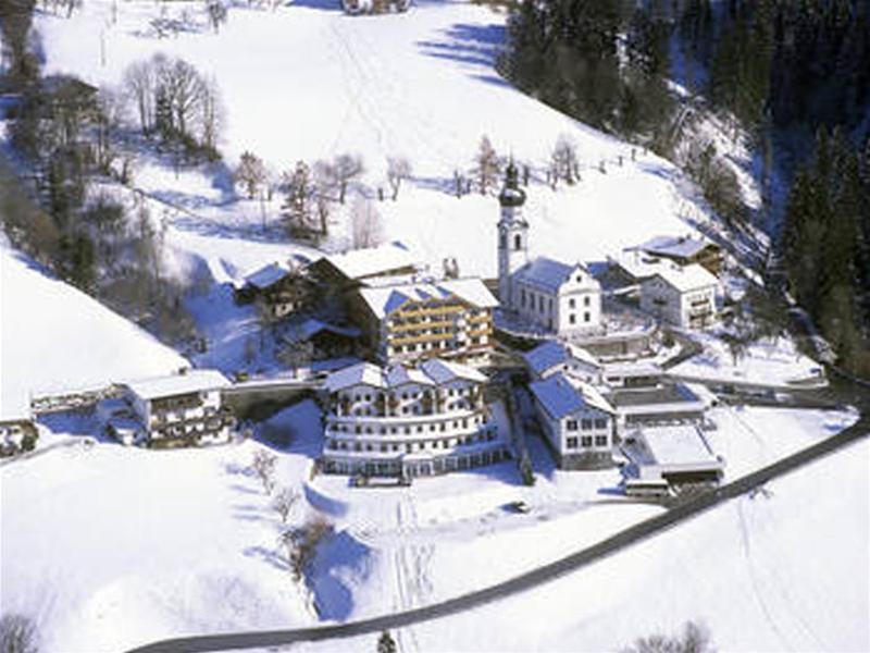 Ferienhotel Hoppet Hart im Zillertal Exterior photo